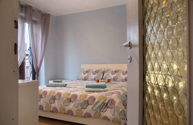 Apartment 'Simona Lago Maggiore' with Mountain View, Balcony and Wi-Fi