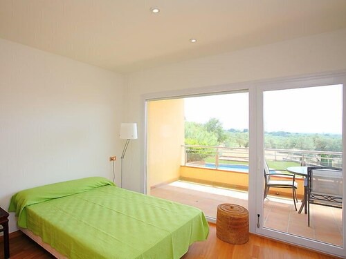 Apartment Sun Village I in Palau Savardera - 6 persons, 3 bedrooms