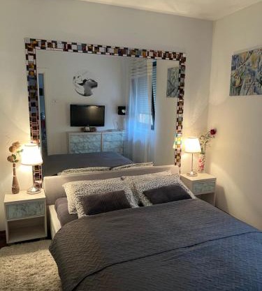 Apartment Sweet Dreams-close to ZOO,Dinamo stadium and the city center