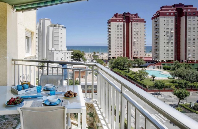 Apartment 'Tokiomar Playa' with Sea View, Wi-Fi and Air Conditioning