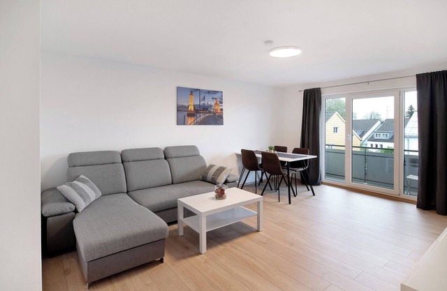 Apartment 'ts' with Balcony and Wi-Fi
