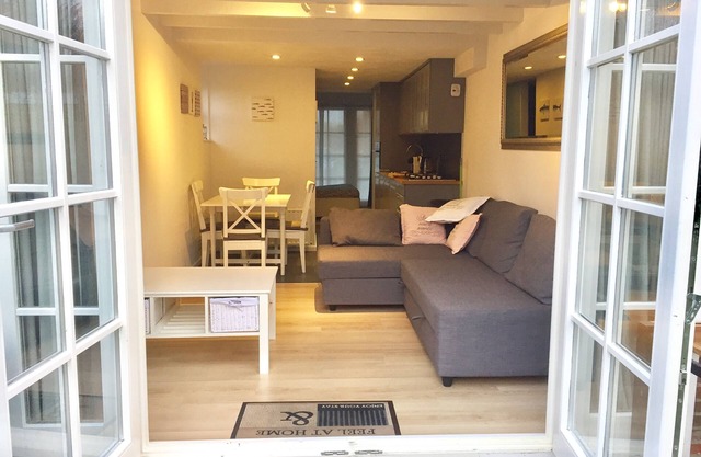 Apartment Weizicht for 2 adults and 2 child. 500 meters from the sea.