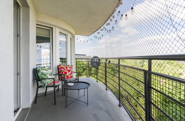 Apartment With Balcony Malta Lake