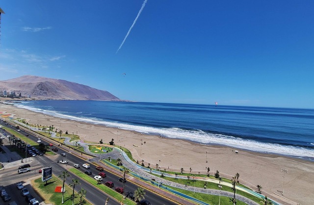 Apartment with Parking Included, Ocean Front