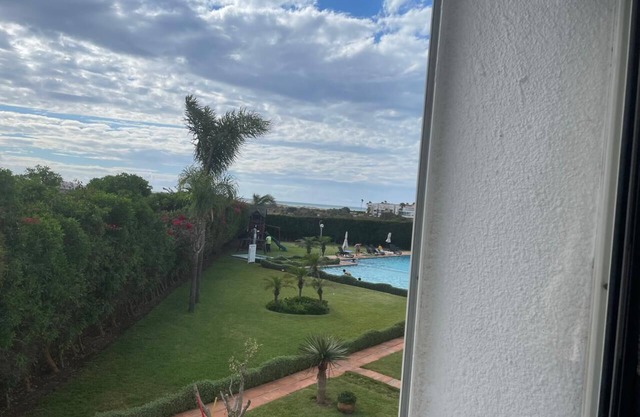 Apartment with swimming pool and sea a few meters away