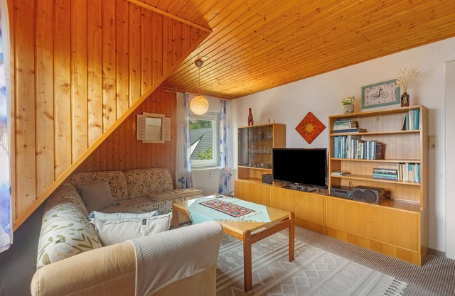 Apartment 'Wohnung Reiher Mit 2 Schlafzimmern' with Lake View and Wi-Fi