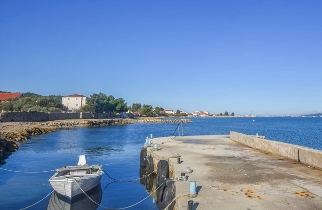 Apartments and Rooms Danitza (83431-A5) - Dobropoljana