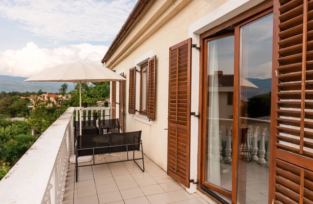 Apartments Balent (10044-A3) - Silo - island Krk