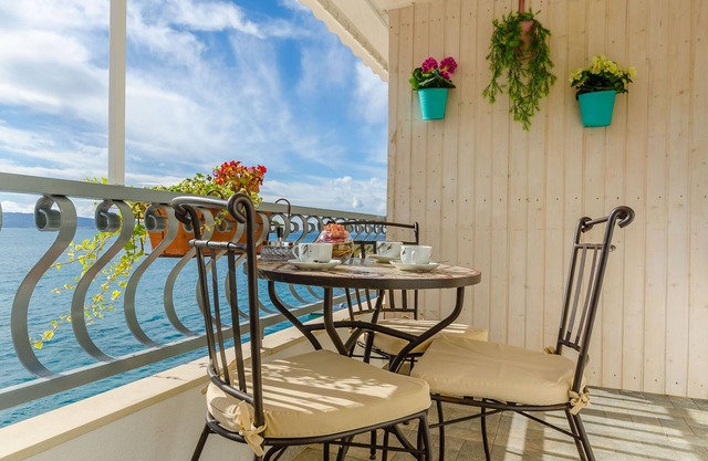 Apartments Bety (30761-A1) - Dugi Rat