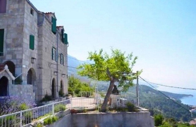 Apartments Boris, (11215), Brela, Croatia