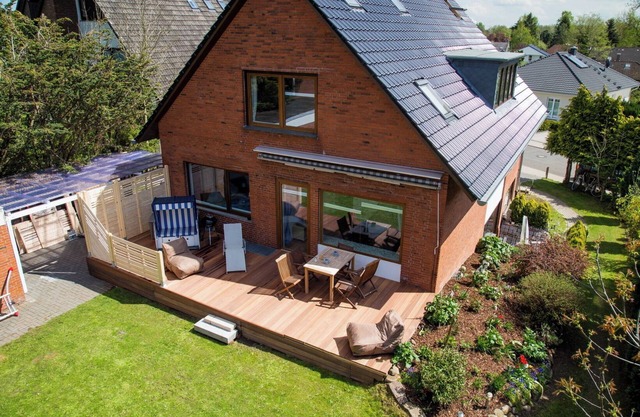 Apartments Meerzeit for up to 16 people with garden