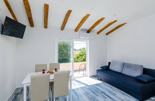 Apartments Dubrovnik Airport - One Bedroom Apartment with Balcony No. 3
