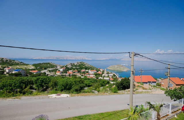 Apartments Marta (31321-A2) - Sv. Juraj