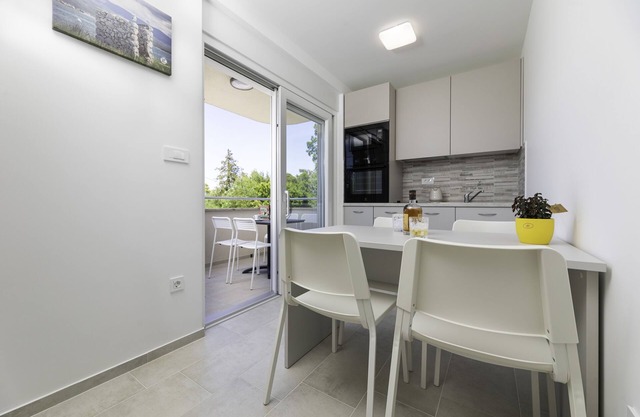 Apartments Sucic 2 (49854-A1) - Soline - island Krk
