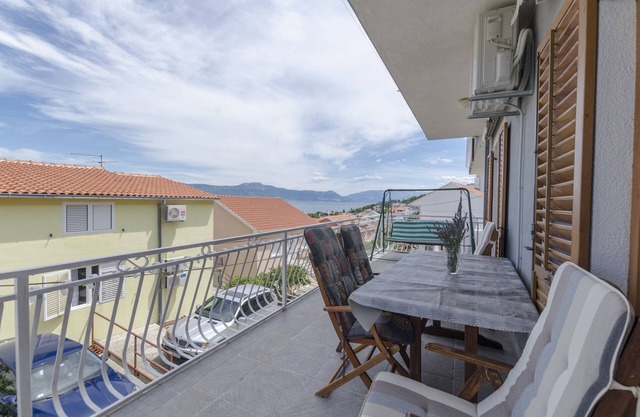 Apartments Senija (55261-A1) - Arbanija (Ciovo)