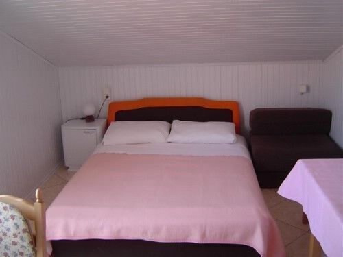Apartments Tina (14241-A1) - Pag - island Pag