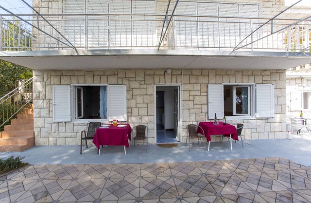 Apartments VILLA DVORSKI