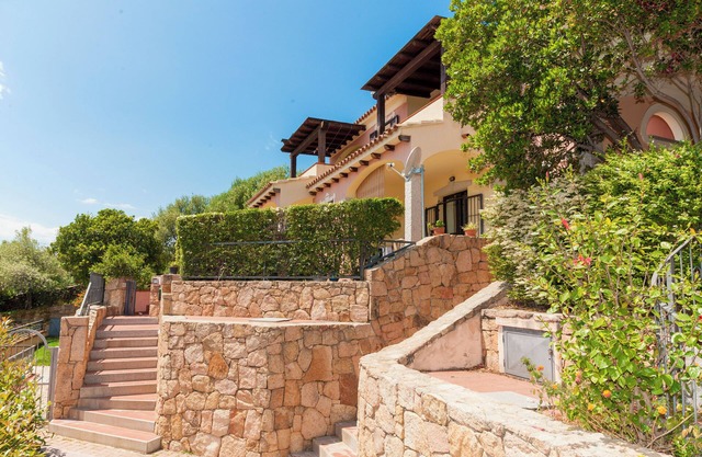Apartments with spectacular views of Budoni Bay 3 min. from the sea-2 places