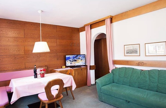 App. 102, 108 non-refundable - Apartments Johannahof