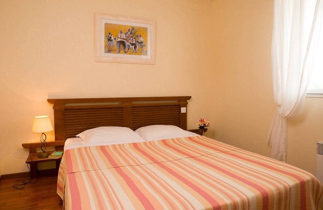 Appart cosy et abordable avec balcon/terrasse privée | sur le Terrain de Golf !