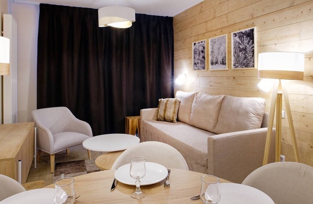 Appart Charmant au Alpes | Gym, Piscines + Wifi!