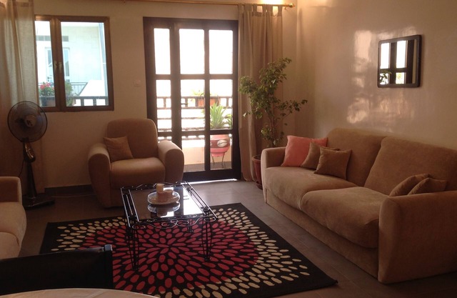 APPARTADAKAR F5 for rent Cité-Batrain - MERMOZ- OUAKAM-DAKAR