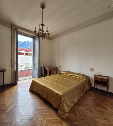 Appartamento completo o Camere private, Lecco Centro vicino alla stazione e al lago