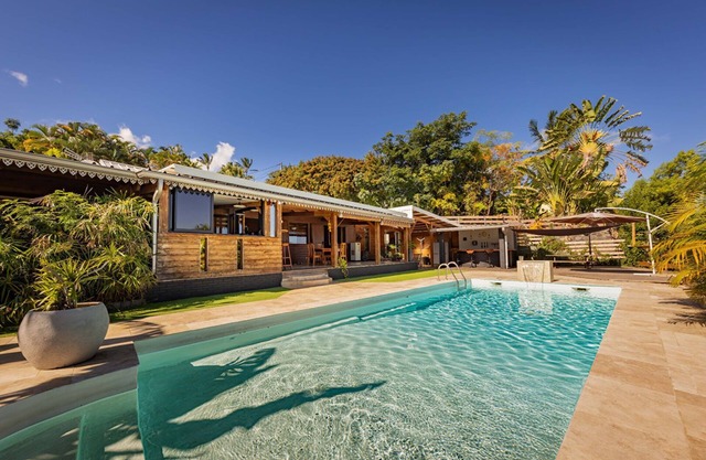 Appartement 35m² Niché Dans un Jardin Tropical Typiquement Réunionnais