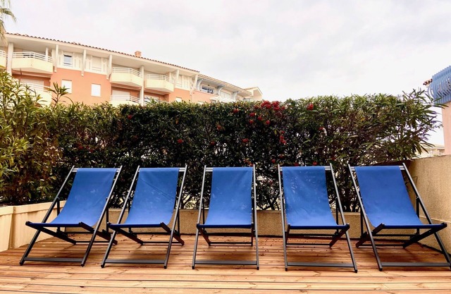 Appartement 5 Pers Avec Terrasse 30m2 Quai Cléopâtre Cœur Port Fréjus