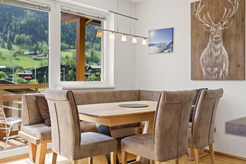 Appartement Tauernblick Top 6 Kaprun by Four Seasons Apartments