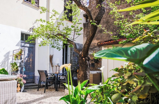 Appartement Très Cosy Avec Jardinet