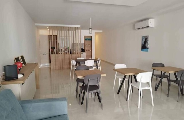 Aqua Marine Apt.6 - Entire Unit