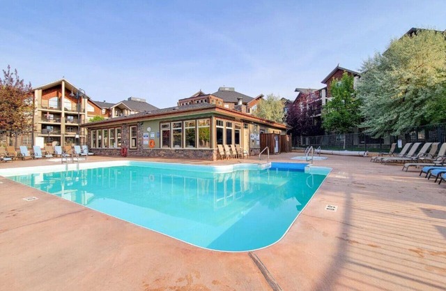 Aqua Vista | Outside Pool/Hot Tub | Mountain Views