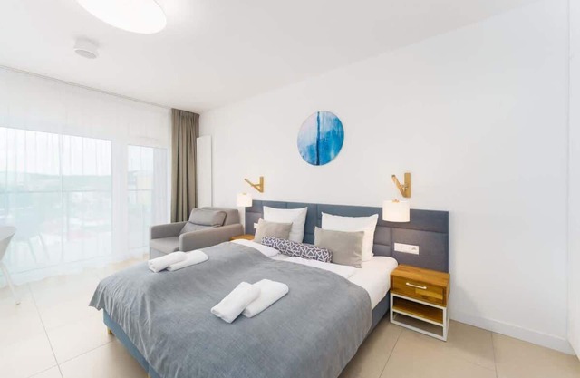 Aquamarina Prima 79 | Fashionable Studio | Parking