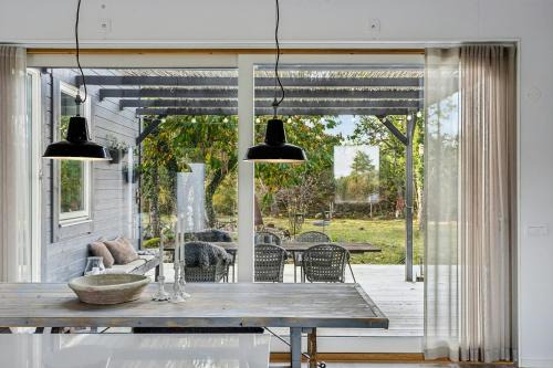 Architect-Designed House In Fröjel Near The Beach