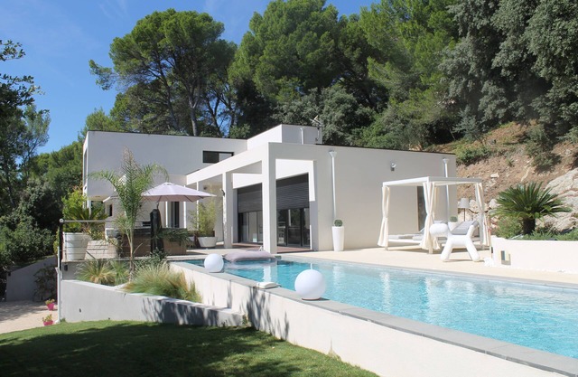 Architect house ZEN, luxury, view, calm, Provence Ardèche, Uzès, Avignon, Arles
