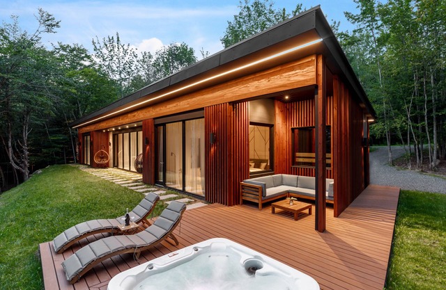 Architectural Modern House with Panoramic Mountain View