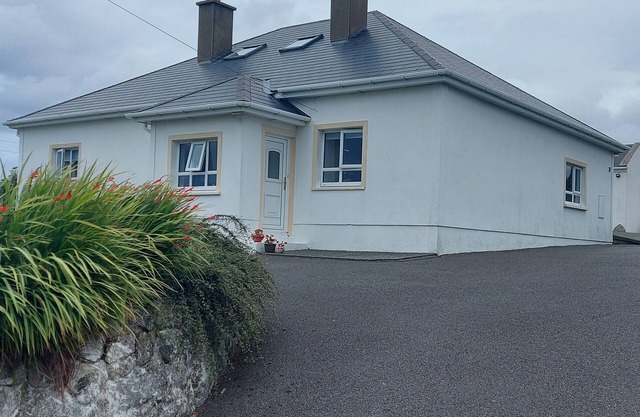 ARD AN PHÍOBAIRE, pet friendly in Derrybeg, County Donegal
