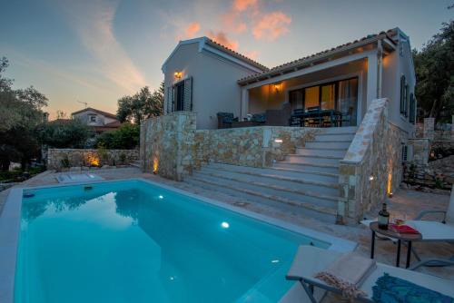 Ares Villa