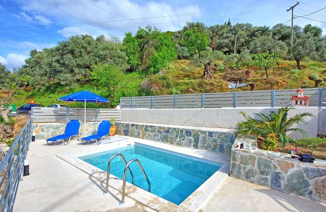 Aretousa - Country house with private pool in Crete