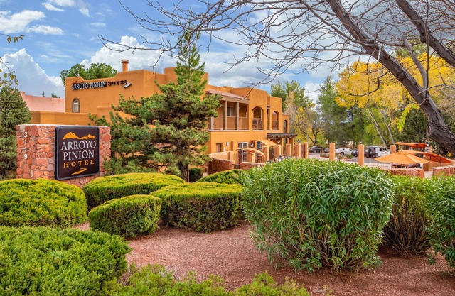 Arroyo Pinion Hotel, Ascend Hotel Collection