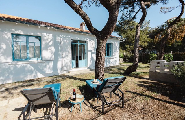 Artists' house with garden