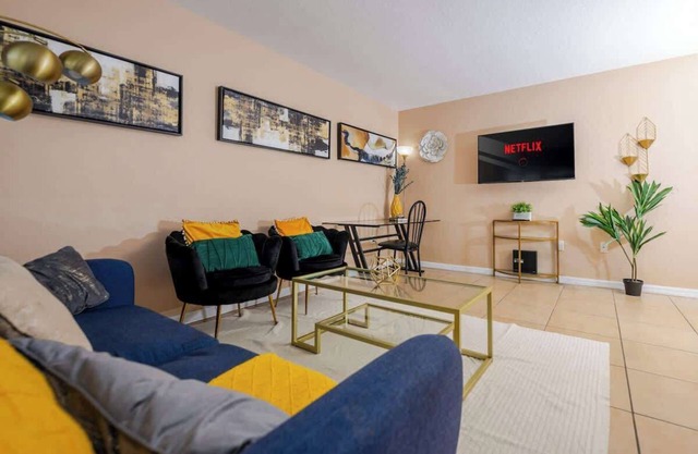 Artsy Getaway with Vibrant Design Flair