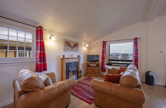 Ash Tree Lodge - sleeps 4 guests in 2 bedrooms