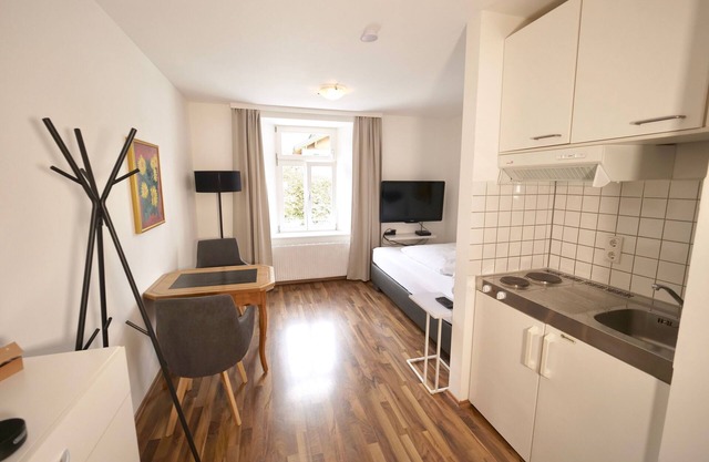 Astoria Apartment 16sqm - Astoria Apartments