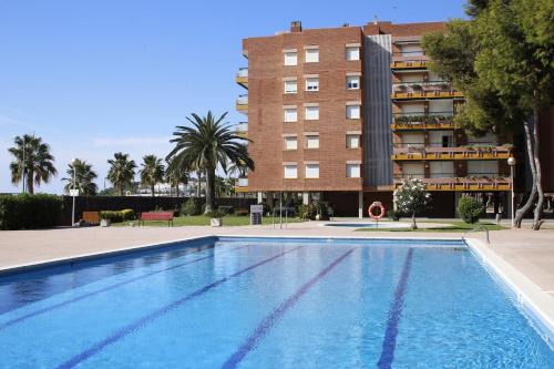 AT080 Pins, comunidad con piscina en 1ra línea de la playa