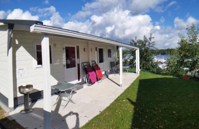 "ATHENS" - studio with sandy beach & lake view near Rhein-Main and Spessart