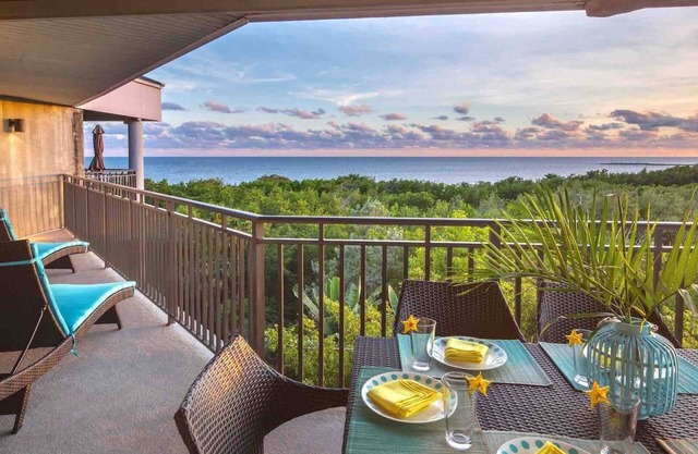 *ATLANTIC REFLECTIONS @ THE BEACH* Ocean Penthouse/Pool + LAST KEY SERVICES.
