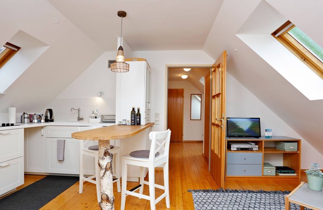 Attic apartment (40 sqm) for 2 people, furnished with great attention to detail