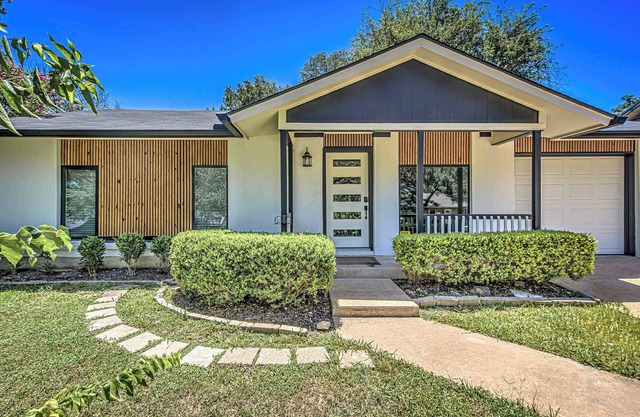 Austin Highlands Retreat | 4BR Home Near SoCo + Downtown ATX